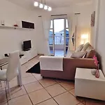 Apartamento Lovely El Duque
