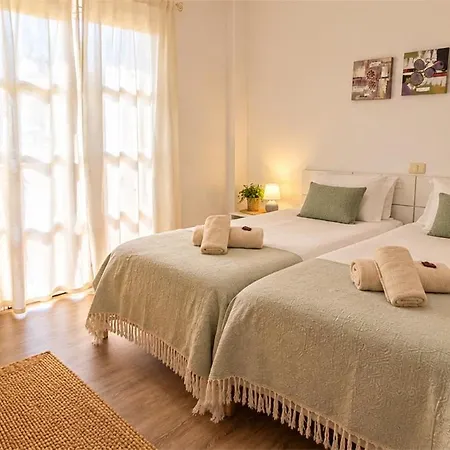Lovely El Duque Apartament *