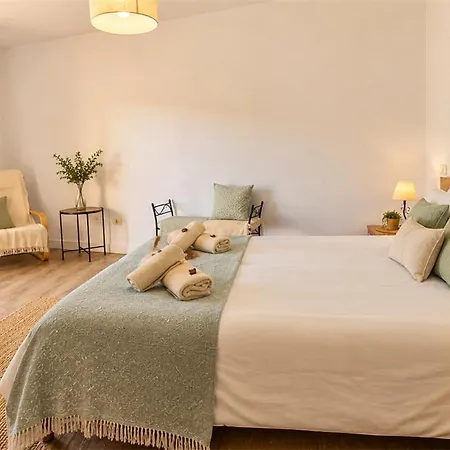 Lovely El Duque Apartament